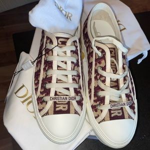 NWT 38.5 burgundy Christian Dior